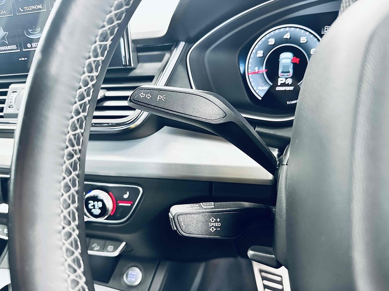 Audi Q5 TFSI S line - U2033