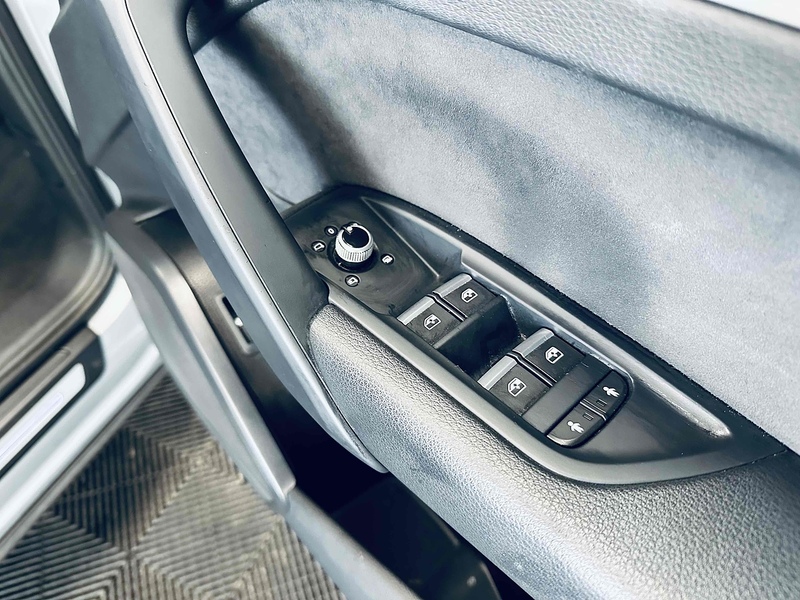 Audi Q5 TFSI S line - U2033