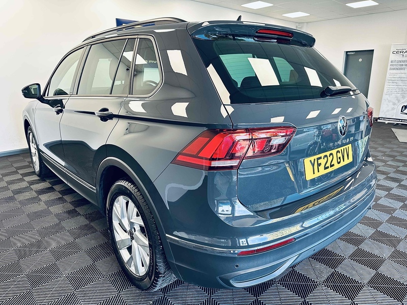 Volkswagen Tiguan TSI Life - U2040
