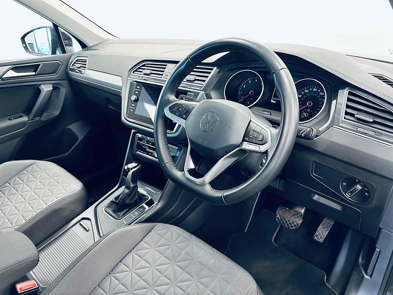 Volkswagen Tiguan TSI Life - U2040