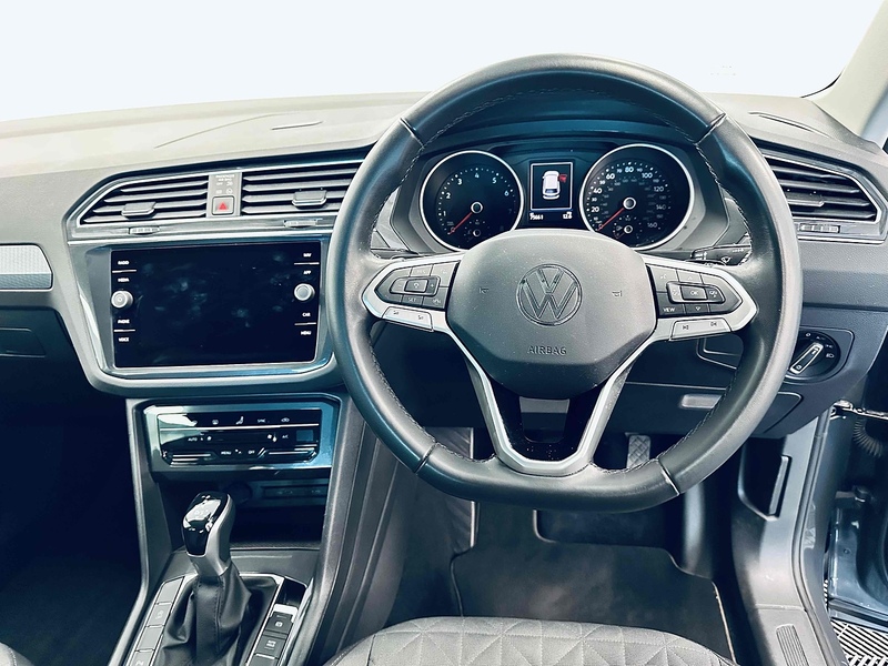 Volkswagen Tiguan TSI Life - U2040