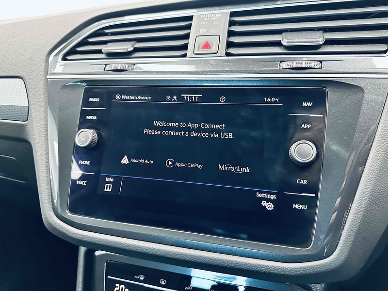 Volkswagen Tiguan TSI Life - U2040