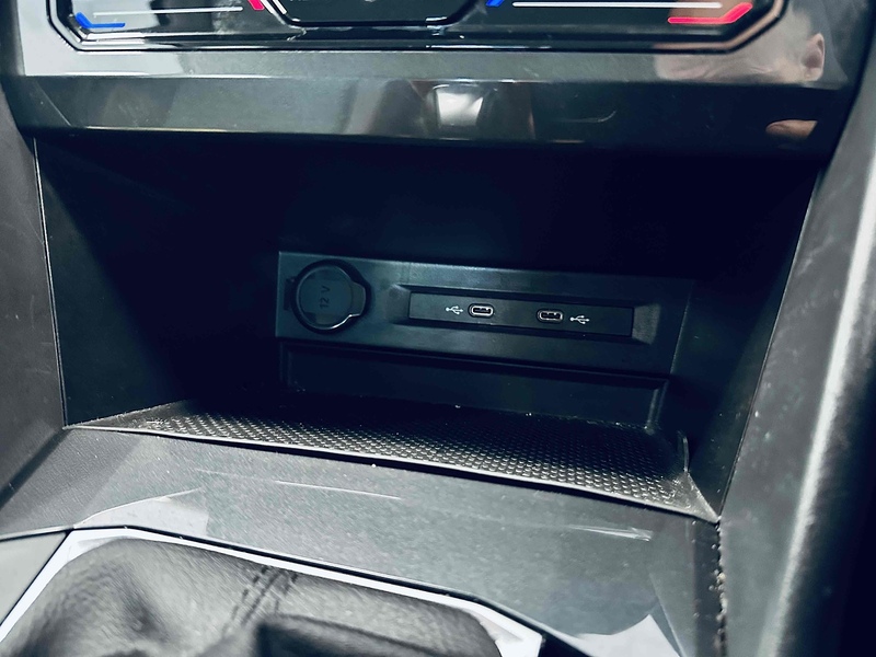 Volkswagen Tiguan TSI Life - U2040