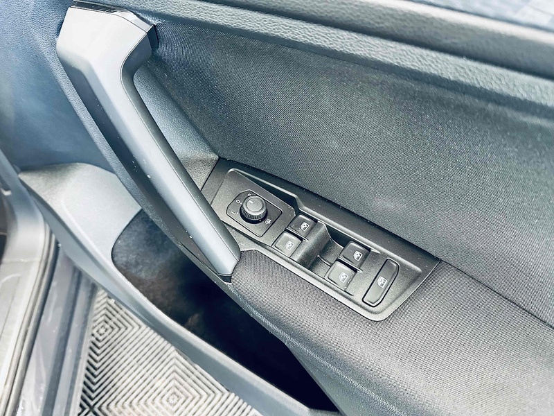 Volkswagen Tiguan TSI Life - U2040