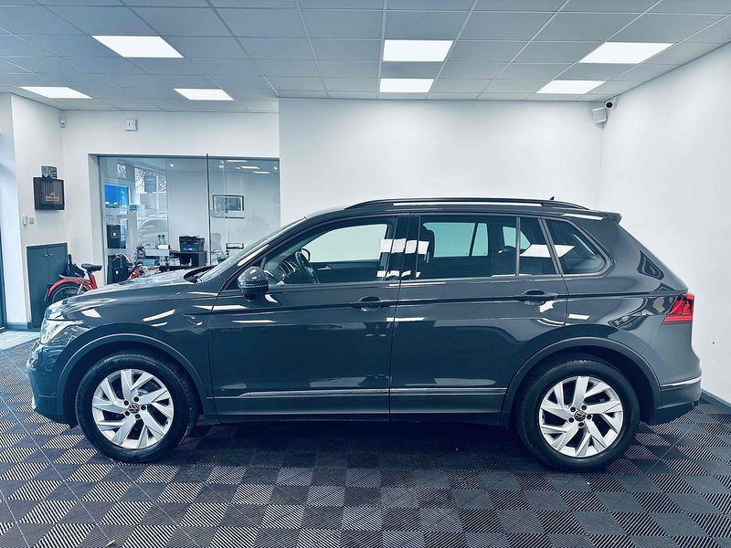 Volkswagen Tiguan TSI Life - U2041