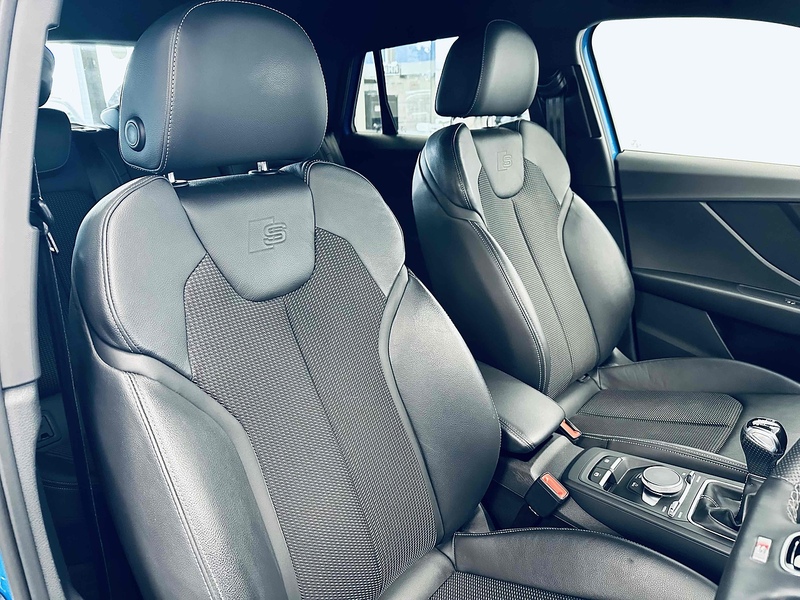 Audi Q2 TFSI CoD Black Edition - U2045