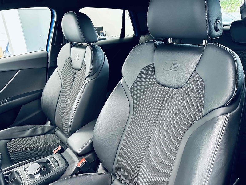 Audi Q2 TFSI CoD Black Edition - U2045