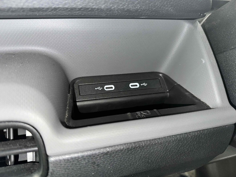 Volkswagen ID. Buzz Cargo Pro Commerce Plus - U2049