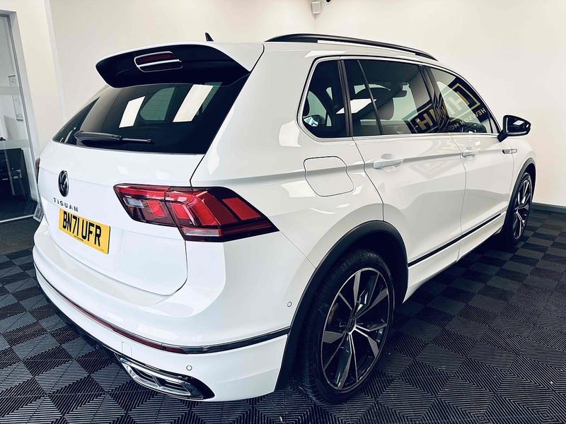 Volkswagen Tiguan TSI R-Line - U2051