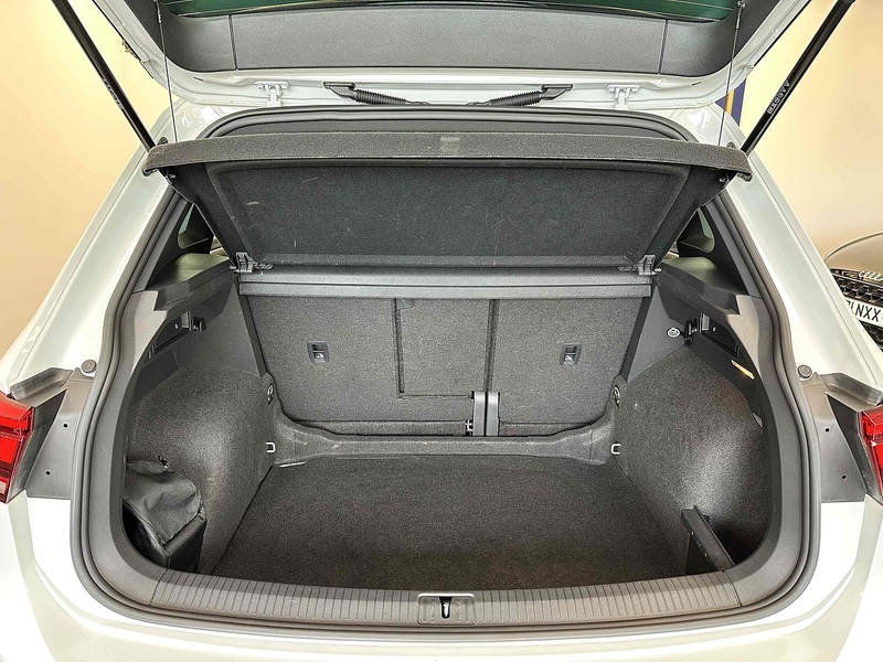 Volkswagen Tiguan TSI R-Line - U2051