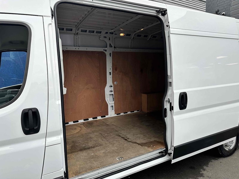 Vauxhall Movano CDTi 3500 BiTurbo Prime - U2056