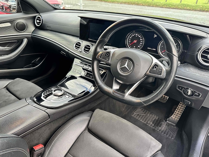 Mercedes-Benz E Class E220d AMG Line - U2058