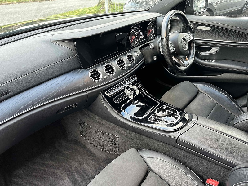 Mercedes-Benz E Class E220d AMG Line - U2058