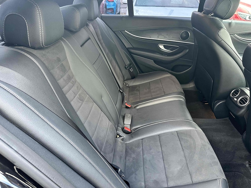 Mercedes-Benz E Class E220d AMG Line - U2058