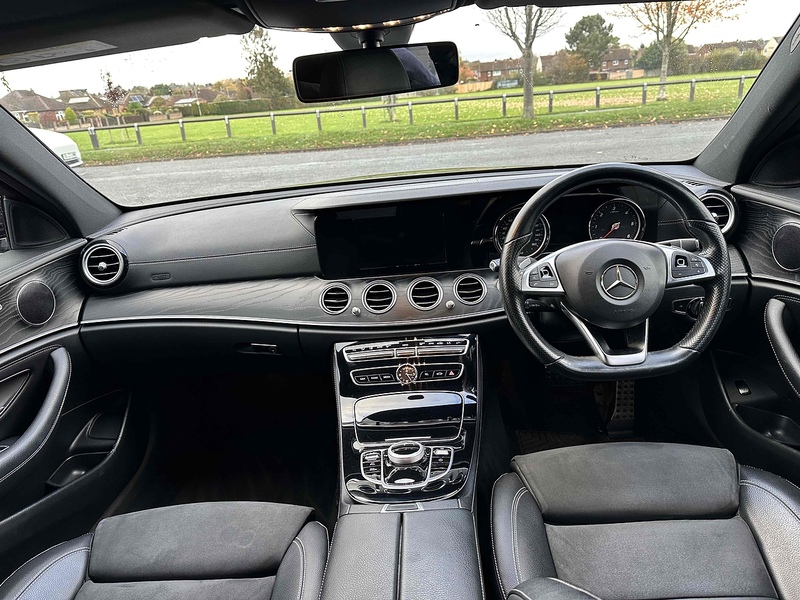 Mercedes-Benz E Class E220d AMG Line - U2058