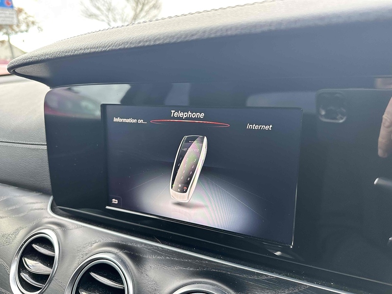 Mercedes-Benz E Class E220d AMG Line - U2058