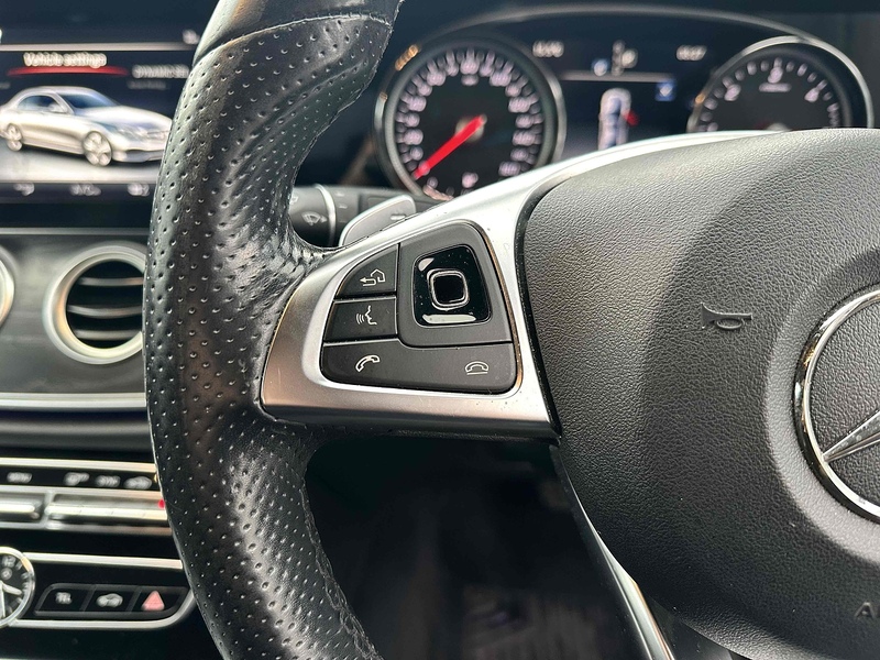 Mercedes-Benz E Class E220d AMG Line - U2058