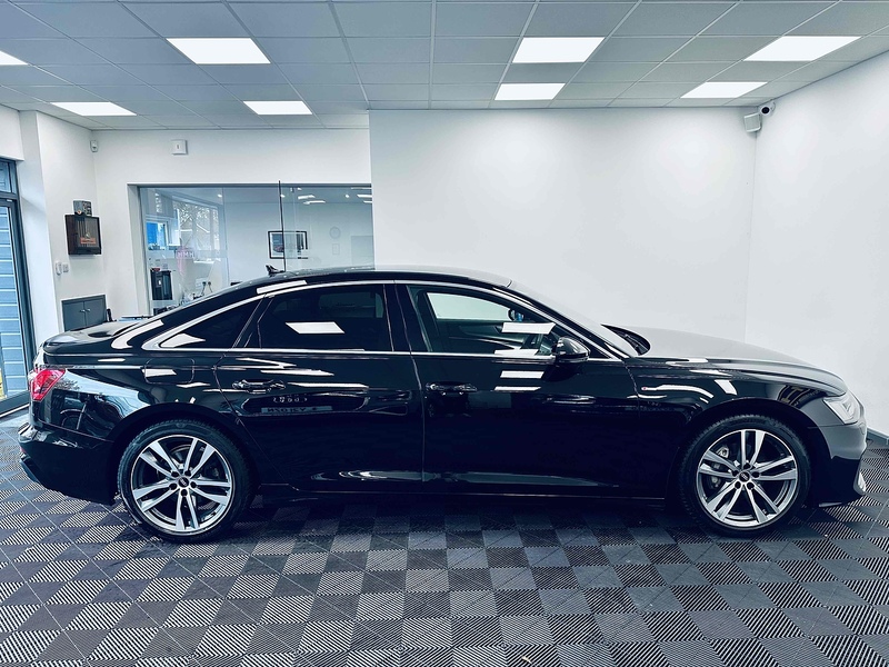 Audi A6 Saloon TFSI S line - U2063
