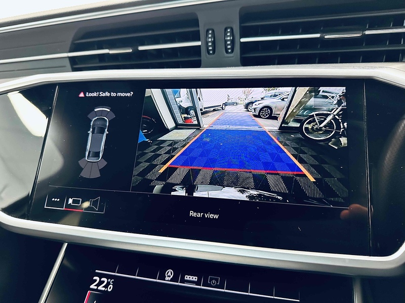 Audi A6 Saloon TFSI S line - U2063