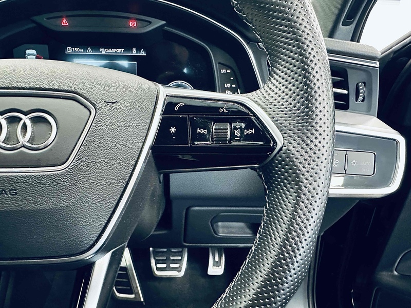 Audi A6 Saloon TFSI S line - U2063