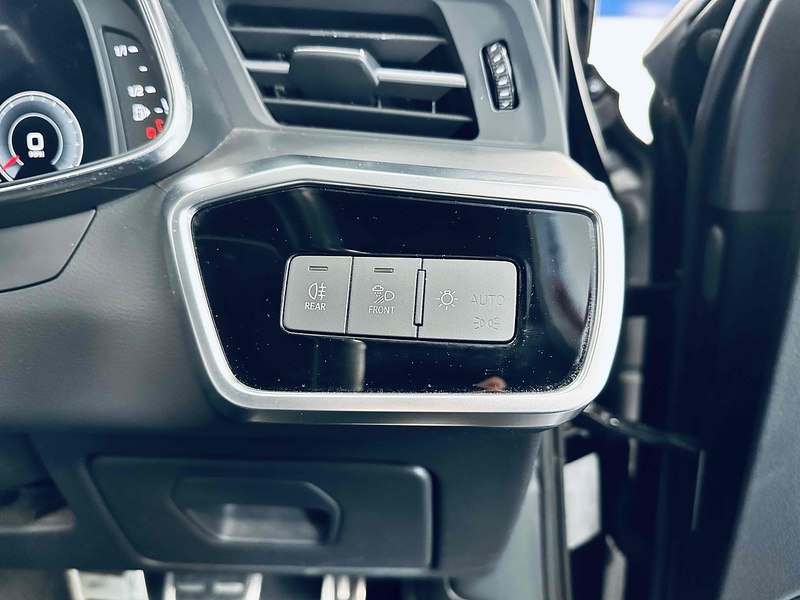 Audi A6 Saloon TFSI S line - U2063