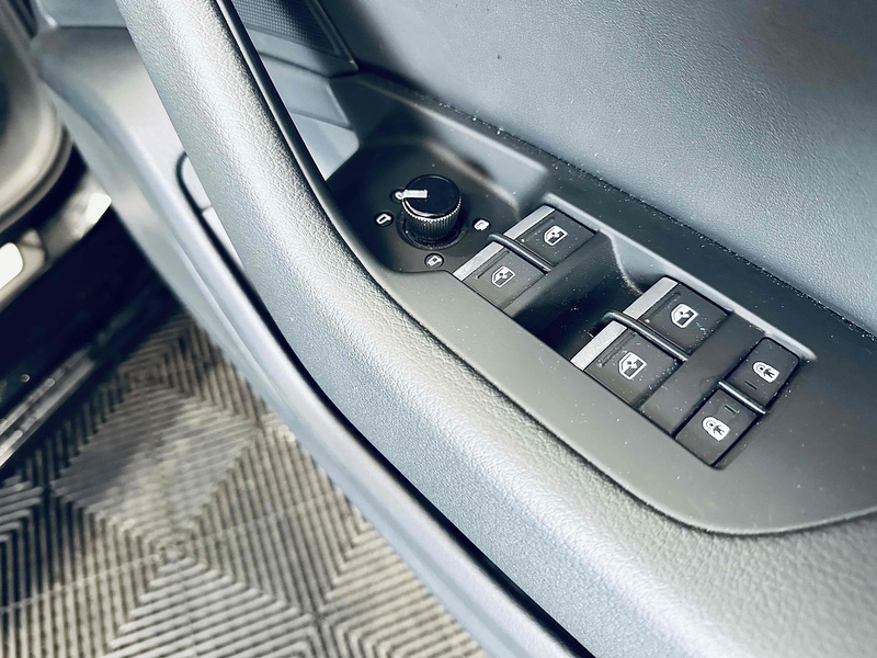 Audi A6 Saloon TFSI S line - U2063