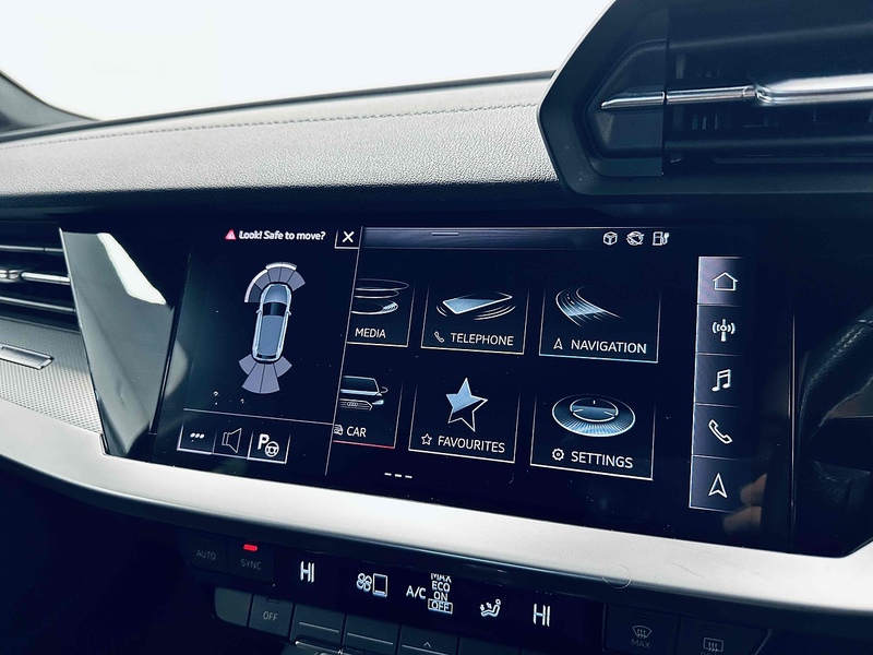 Audi A3 TFSIe S line Competition - U2065