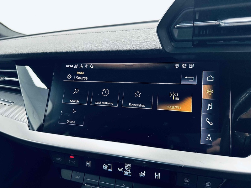 Audi A3 TFSIe S line Competition - U2065