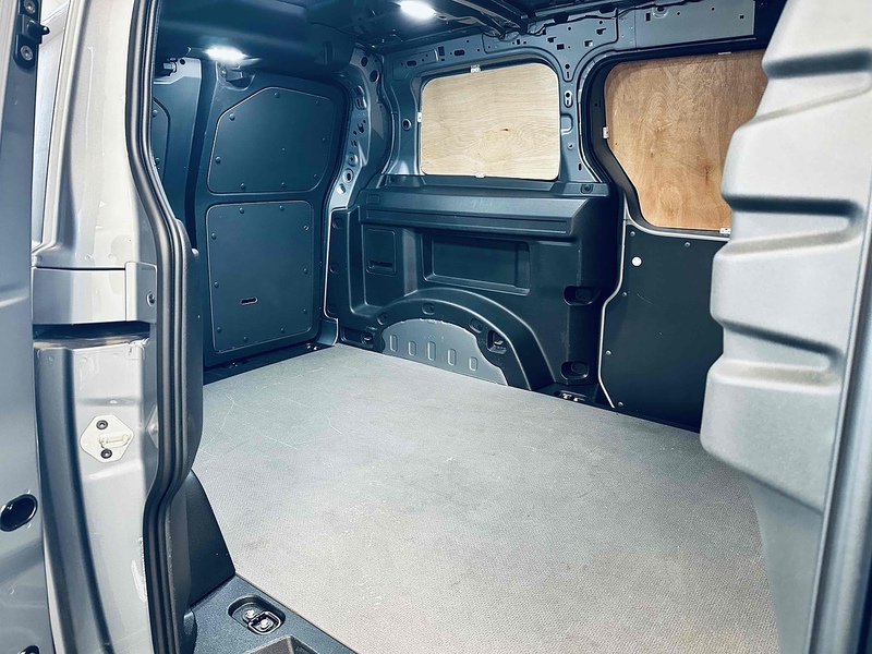 Volkswagen ID. Buzz Cargo Pro Commerce - U2070