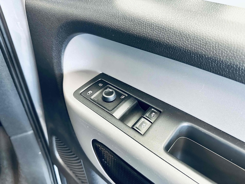 Volkswagen ID. Buzz Cargo Pro Commerce - U2070