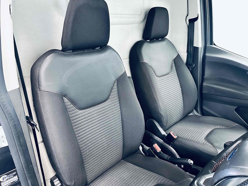 Ford Transit Courier EcoBoost Sport - U2071