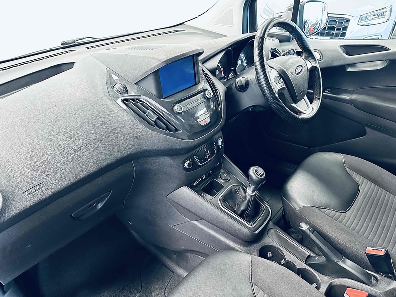 Ford Transit Courier EcoBoost Sport - U2071