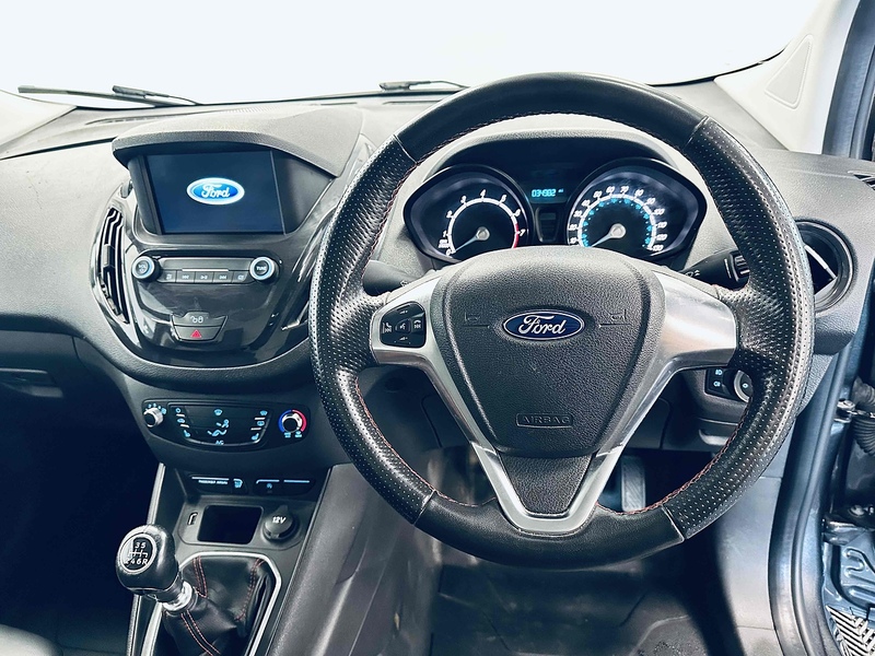 Ford Transit Courier EcoBoost Sport - U2071