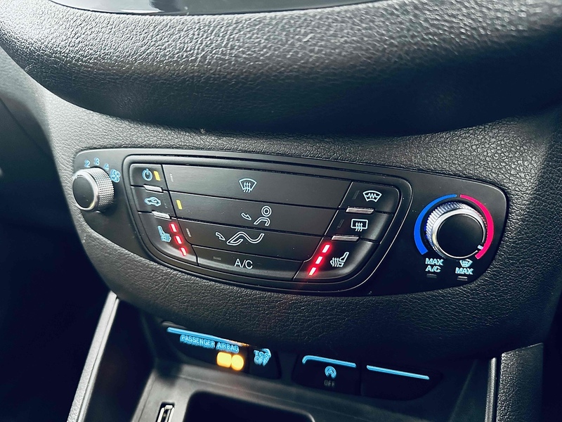 Ford Transit Courier EcoBoost Sport - U2071