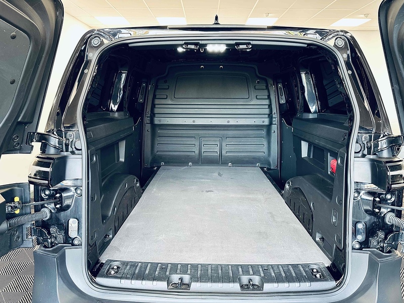 Volkswagen ID. Buzz Cargo Pro Commerce - U2073