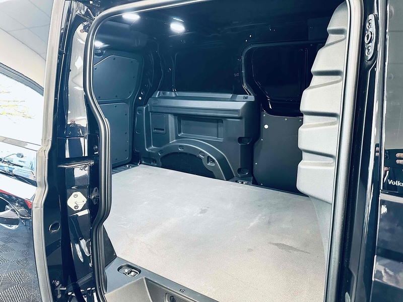 Volkswagen ID. Buzz Cargo Pro Commerce - U2073