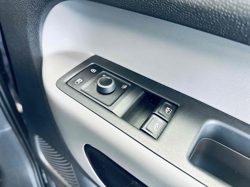 Volkswagen ID. Buzz Cargo Pro Commerce - U2073