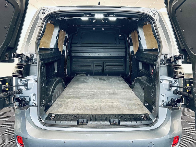 Volkswagen ID. Buzz Cargo Pro Commerce - U2079