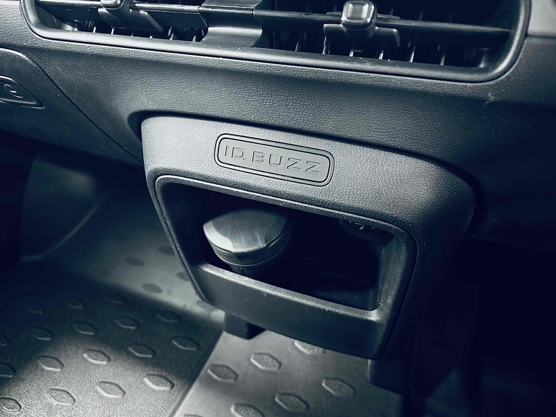 Volkswagen ID. Buzz Cargo Pro Commerce - U2079