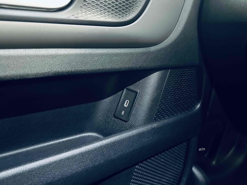 Volkswagen ID. Buzz Cargo Pro Commerce - U2079