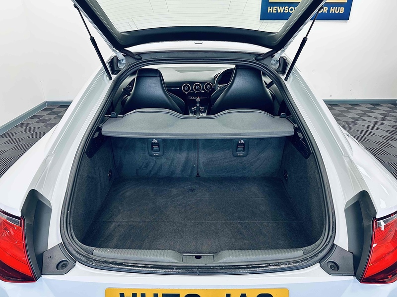 Audi TT TFSI S line - U2080