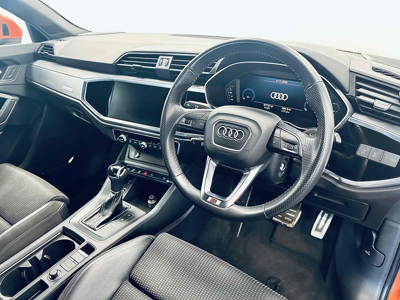 Audi Q3 TFSI CoD S line - U2083