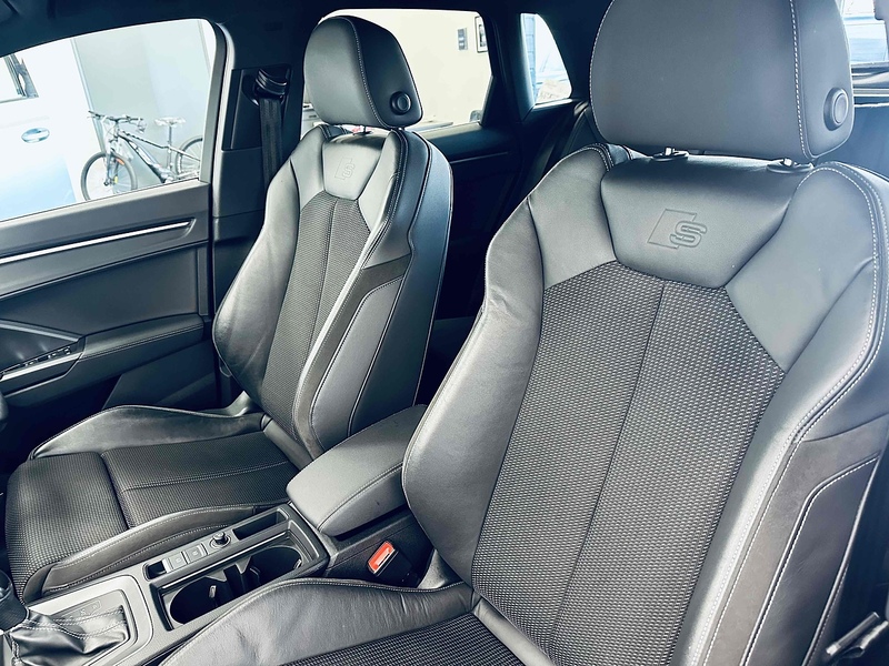 Audi Q3 TFSI CoD S line - U2083