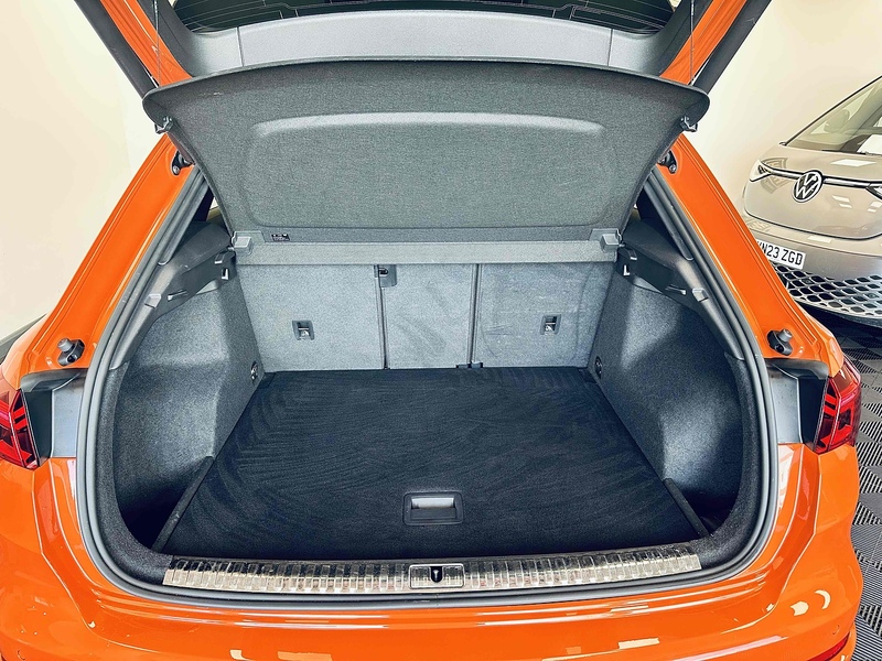 Audi Q3 TFSI CoD S line - U2083