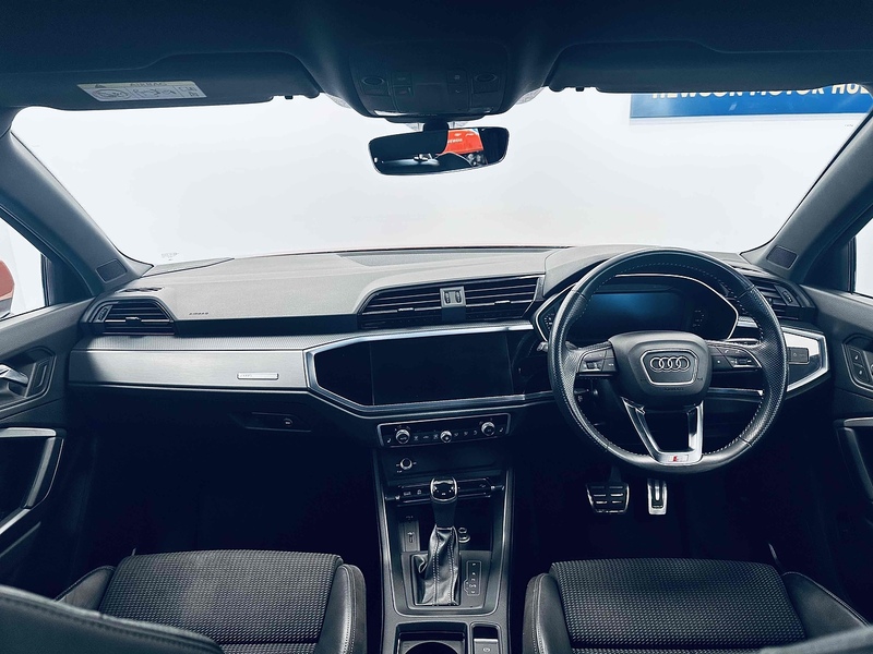 Audi Q3 TFSI CoD S line - U2083