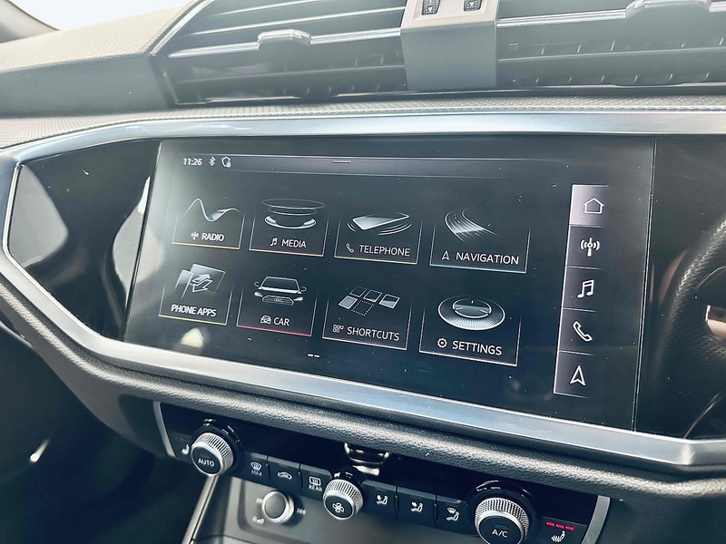 Audi Q3 TFSI CoD S line - U2083