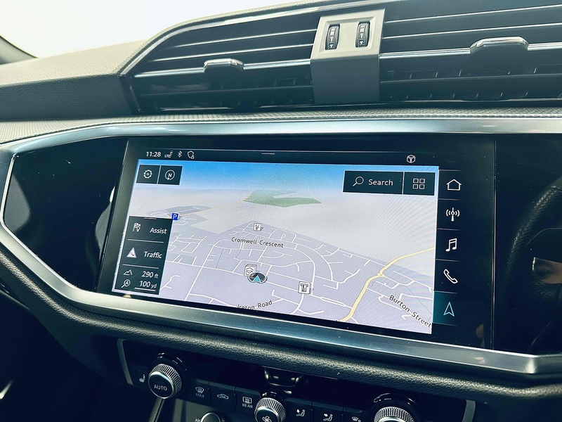 Audi Q3 TFSI CoD S line - U2083