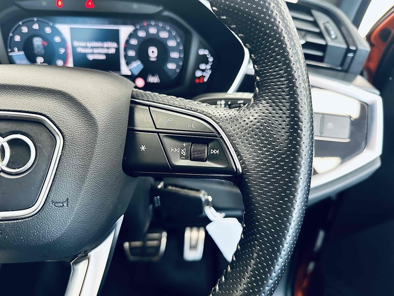 Audi Q3 TFSI CoD S line - U2083