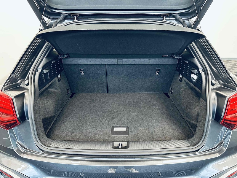 Audi Q2 TFSI CoD S line - U2084