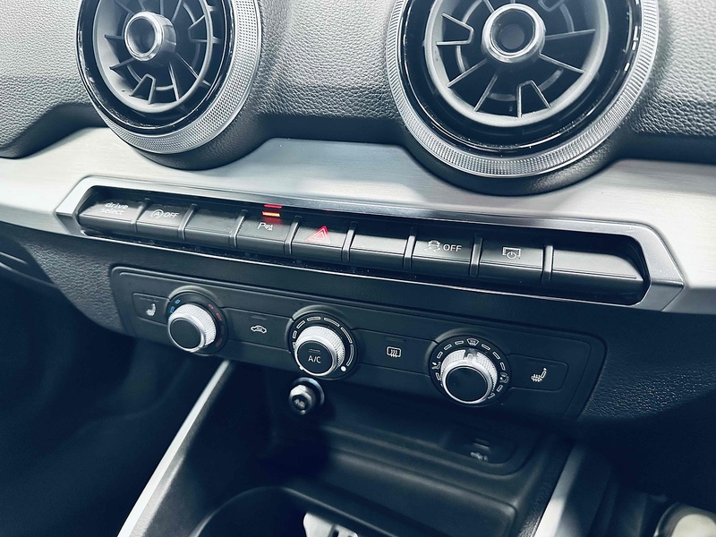 Audi Q2 TFSI CoD S line - U2084